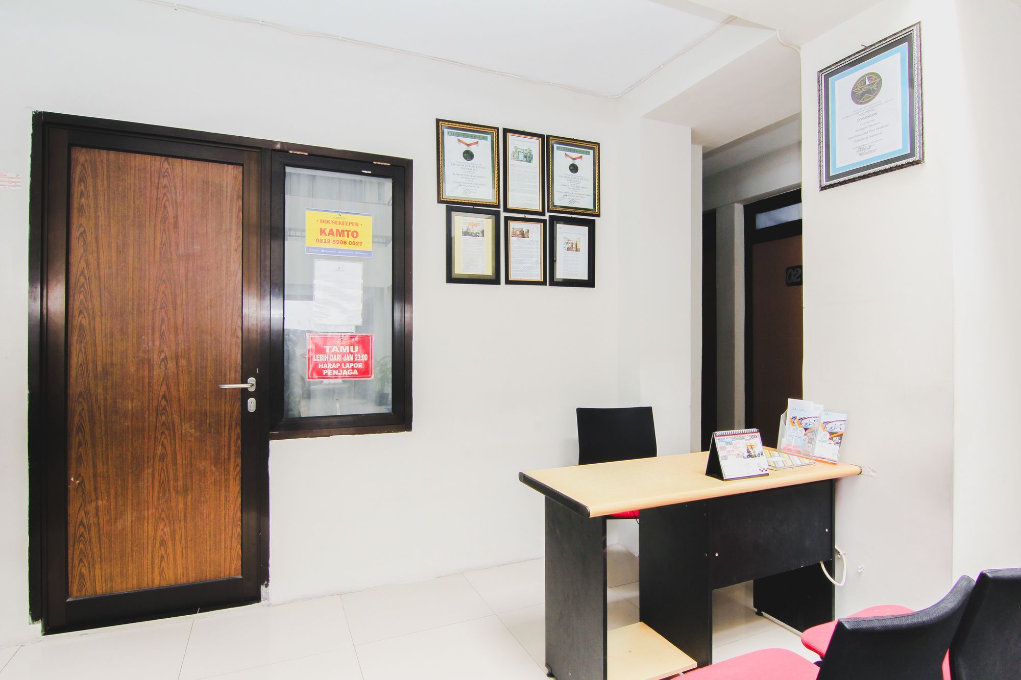 D'Paragon Seturan 3 Maguwo Buitenkant foto