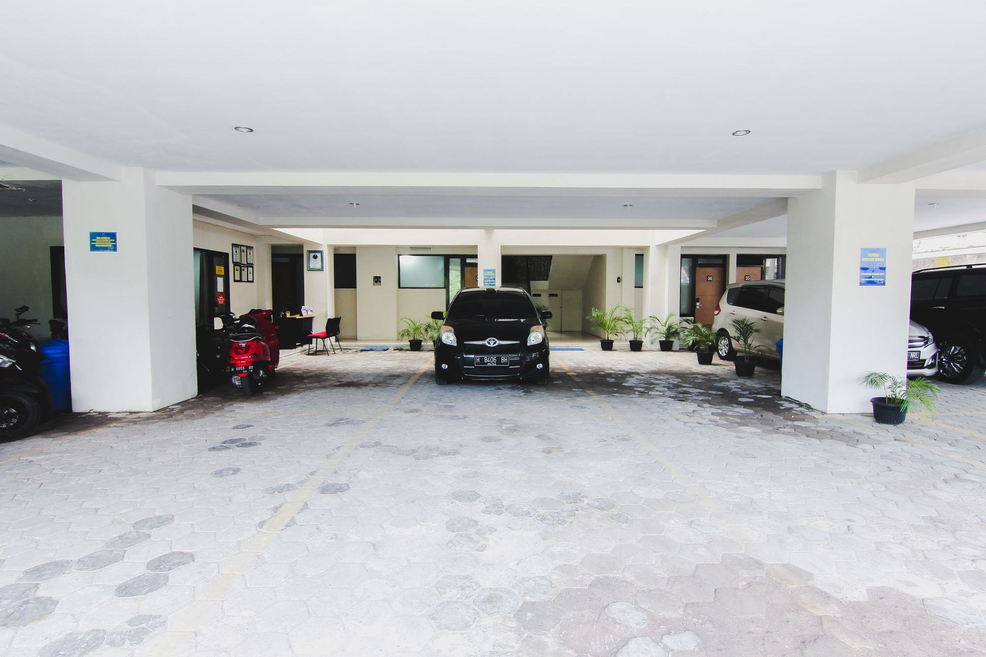 D'Paragon Seturan 3 Maguwo Buitenkant foto